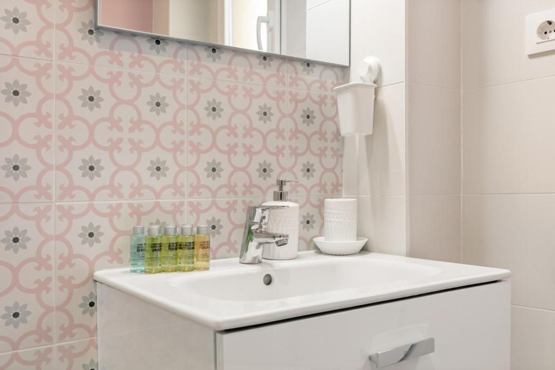 2 Bedrooms 1 Bathroom Furnished - Las Letras - Bright - Mintystay Μαδρίτη Εξωτερικό φωτογραφία